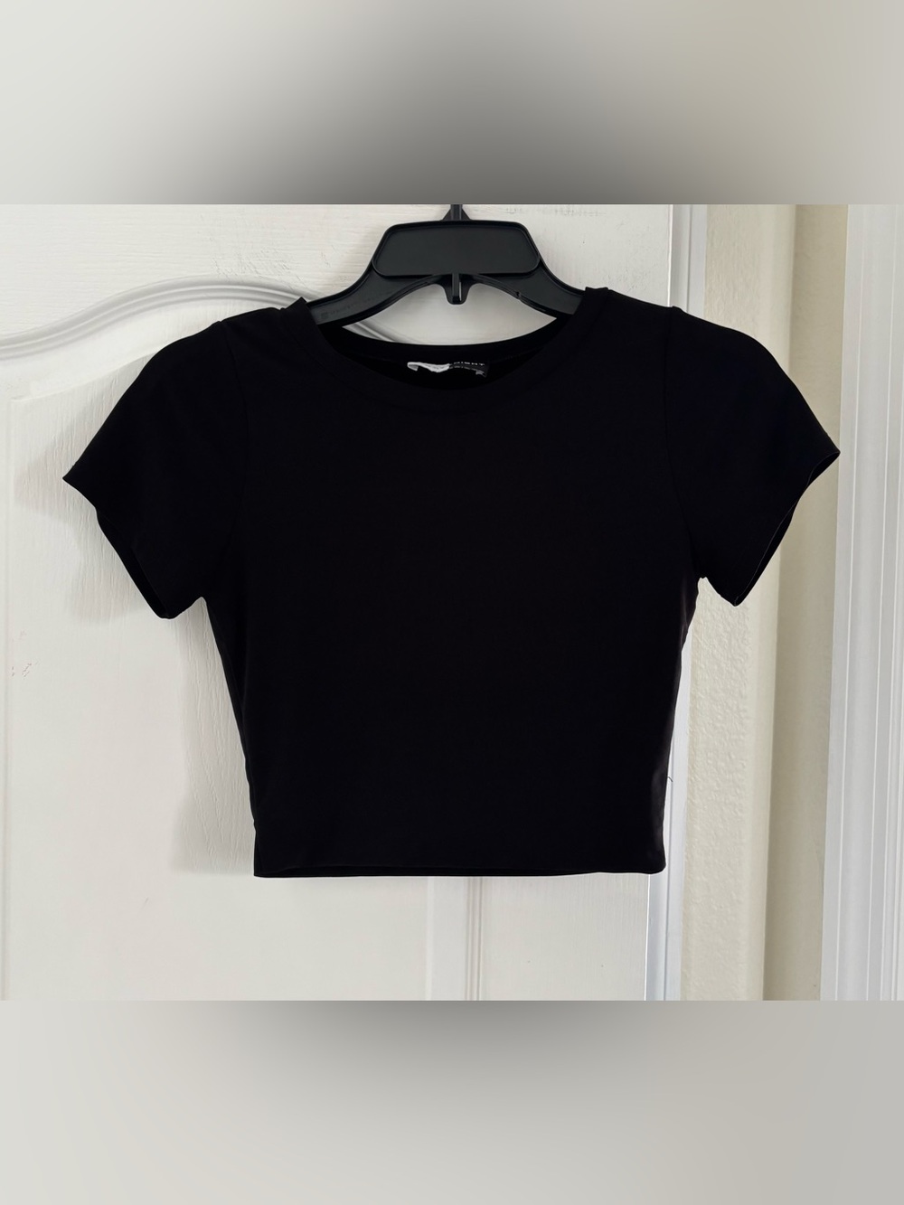 Women’s Crop Top. Size Small.